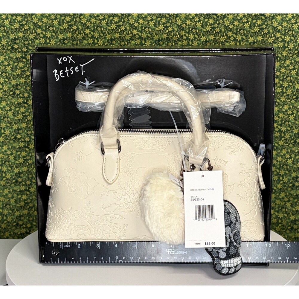 Betsey Johnson Chalk Embossed Skull Floral Satchel 3-Piece Set – XOGema Satchel - Picture 6 of 11